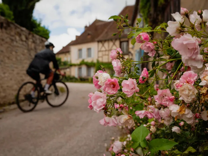 Gravel dans les rues de Verneuil en Bourbonnais