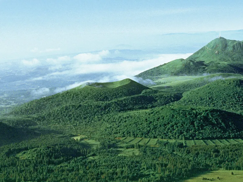 La Chaîne des Puys et ses volcans