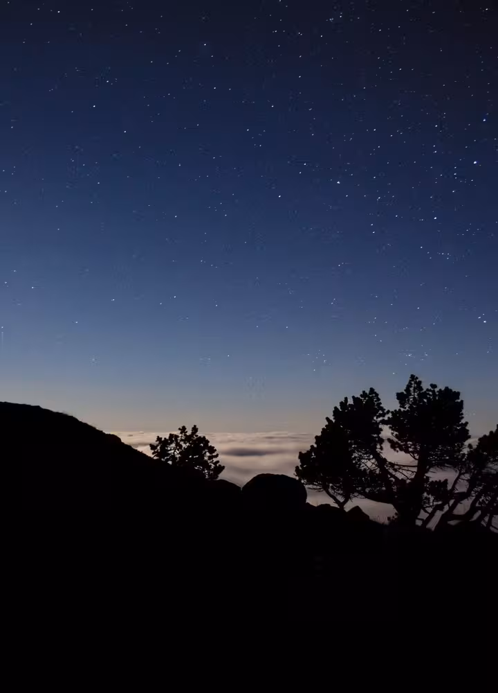 Ciel étoilé depuis le sommet du Mont Aigoual