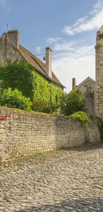 Porte médiévale de Charroux