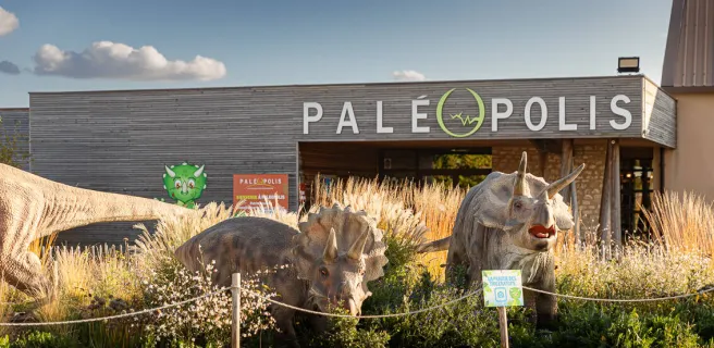 Paléopolis, la colline aux dinosaures_Gannat