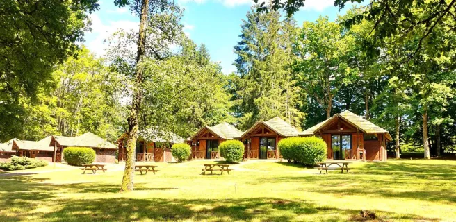 Location hébergements Chalets n°1 de 6 personnes Lac des Settons Morvan - Activital