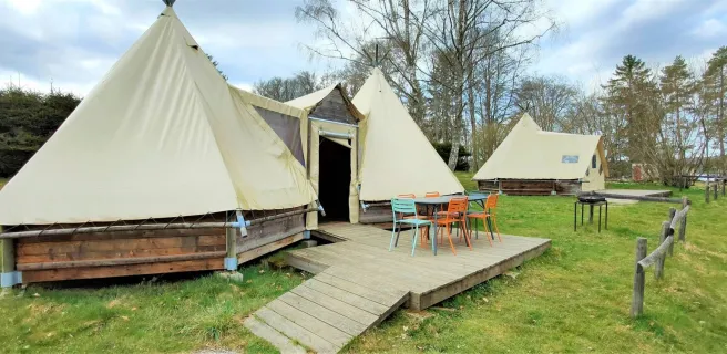 Location hébergement Tipis n°2 de 6 personnes Lac des Settons Morvan - Activital