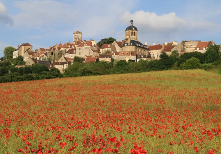 Village médiéval de Vézelay, proche d'Avallon